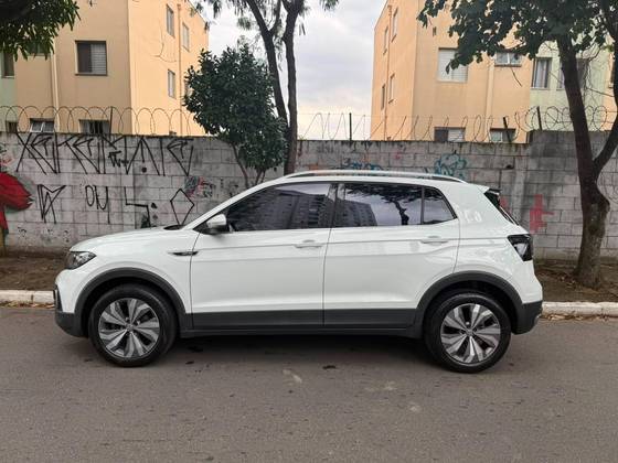 VOLKSWAGEN T-CROSS 1.4 250 TSI TOTAL FLEX HIGHLINE AUTOMÁTICO VOLKSWAGEN T-CROSS 1.4 250 TSI TOTAL FLEX HIGHLINE AUTOMÁTICO